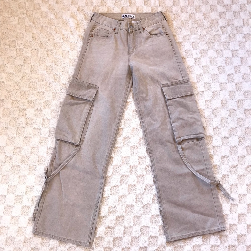 S.O.N.G Tan Cargo Jeans